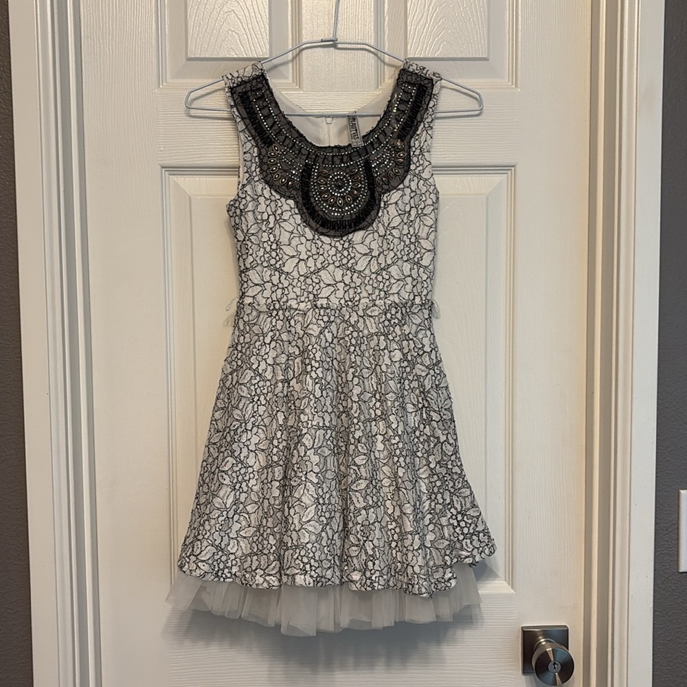 Elegant BW Dress